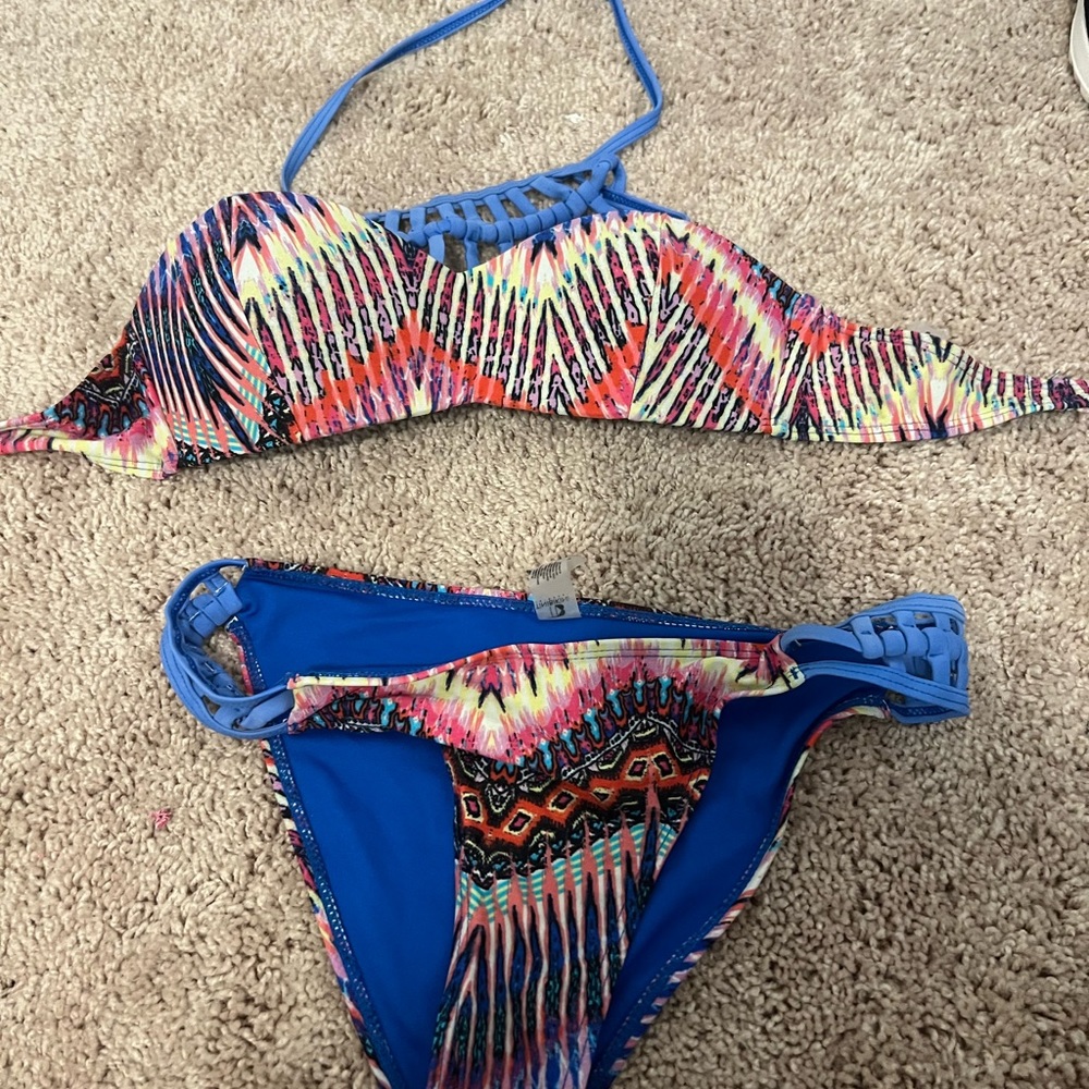 Bathing suit